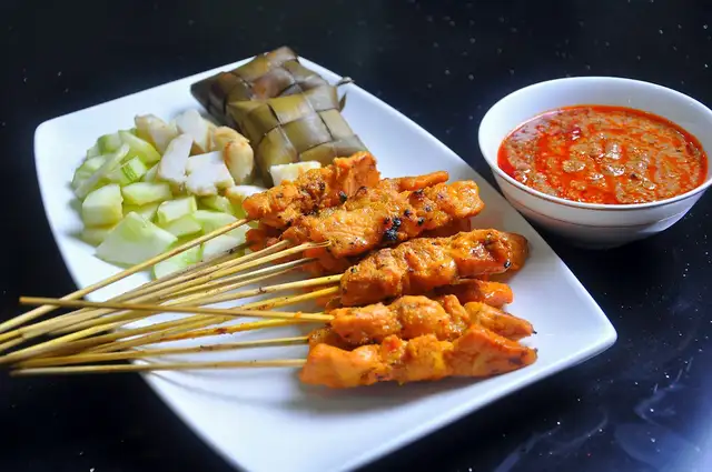 Sate Lilit Ikan Jadi Favorit Tamu Makan Siang